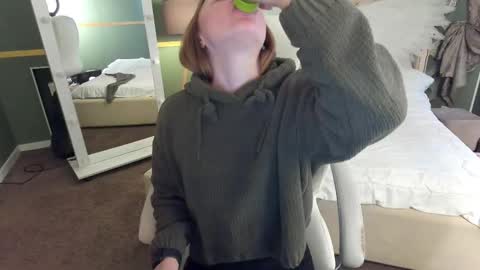 Monica online show from March 2025 12:48:01 PM