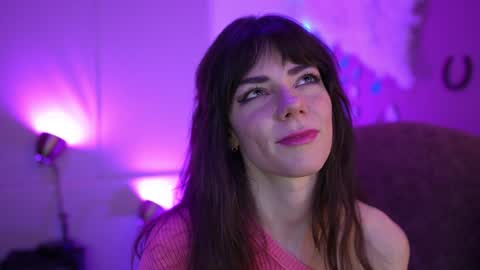 Bella Bondai online show from December 2024 01:12:02 PM