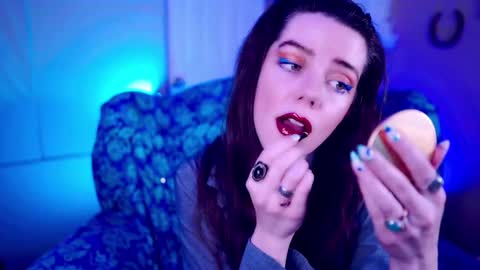 Bella Bondai online show from October 2025 04:11:01 AM