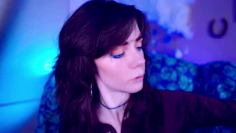 Bella Bondai online show from December 2025 03:48:01 AM