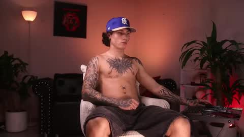   online show from February 2025 04:09:02 AM