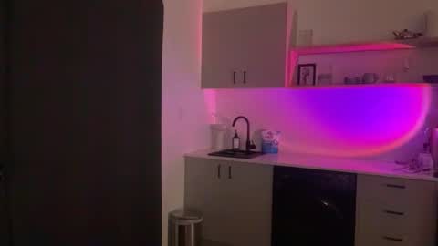 xopeachybaby online show from April 2026 10:46:01 AM