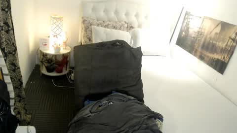 Snapshot of xqueenyasiandomcumx chatting on February 2026 09:08:02 PM address me as QUEEN NINA A Little Bit of ANGELIC FACE with a Wild Demonic Side online show from February 2026 09:08:02 PM