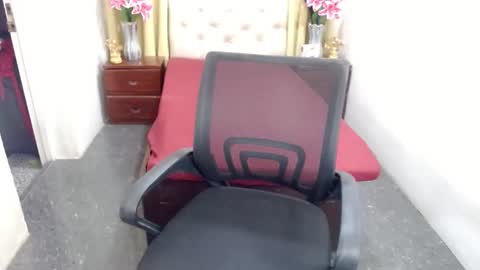 Snapshot of xsexyninedollx chatting on March 2025 10:35:01 AM Cleo de nile online show from March 2025 10:35:01 AM