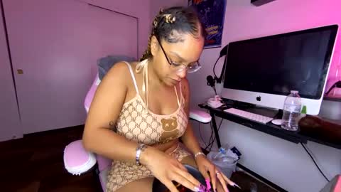 xStarGazingx online show from September 2025 07:52:02 AM