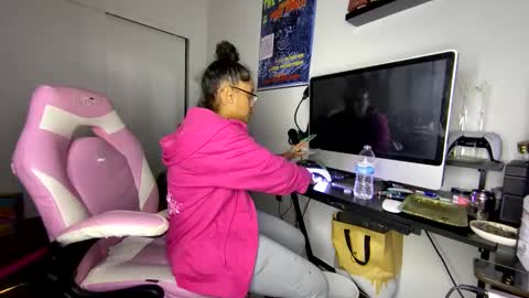 xStarGazingx online show from September 2025 08:04:02 AM