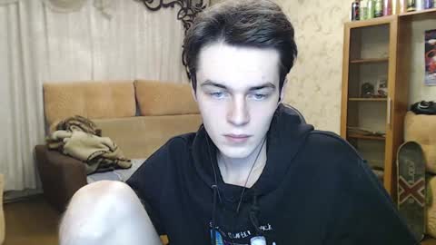 traqqq online show from December 2024 08:50:02 PM