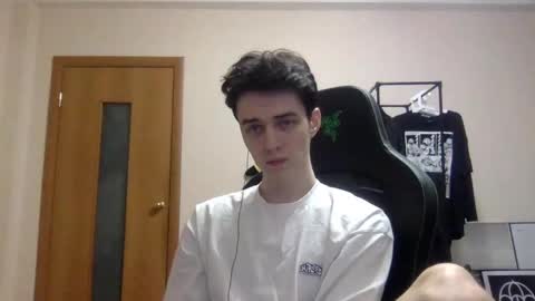 traqqq online show from February 2025 06:44:01 PM