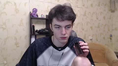 traqqq online show from February 2025 09:47:01 PM