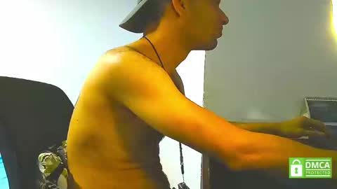 xuyeeg online show from February 2025 12:24:01 AM