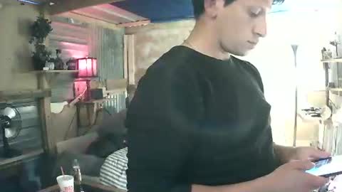 xvatx online show from December 2025 06:13:02 PM