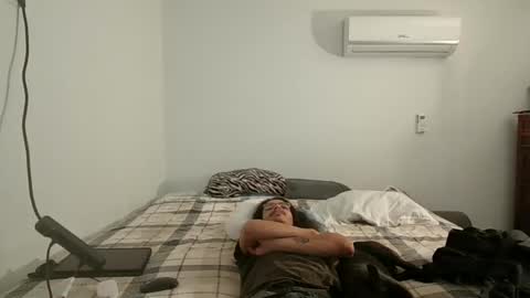 XxJasoneecxX online show from January 2025 06:03:01 PM