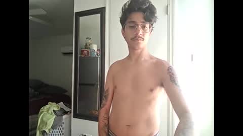 XxJasoneecxX online show from October 2025 04:17:01 PM