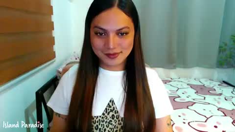 Snapshot of xxjulielovesyouxx chatting on June 2026 08:07:01 PM July online show from June 2026 08:07:01 PM