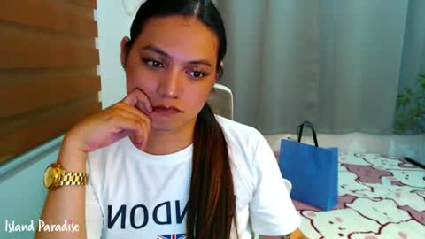 Snapshot of xxjulielovesyouxx chatting on June 2026 06:01:01 PM July online show from June 2026 06:01:01 PM
