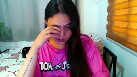 Snapshot of xxjulielovesyouxx chatting on July 2026 02:14:01 AM July online show from July 2026 02:14:01 AM