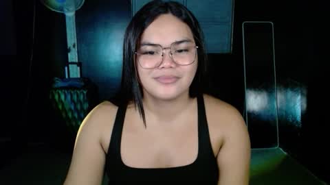 Kylie Smith online show from October 2025 08:37:02 PM