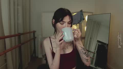 Rayna online show from November 2025 01:38:02 AM