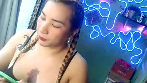 xxsassyfox online show from January 2026 09:01:01 AM