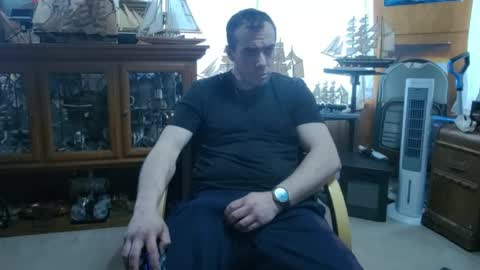 xxScubaStevexx online show from April 2026 05:10:01 PM