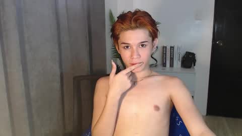 Snapshot of xxsebastian18 chatting on January 2025 04:22:02 AM seb online show from January 2025 04:22:02 AM