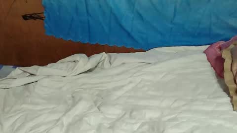 xxshantal online show from September 2025 06:04:02 AM