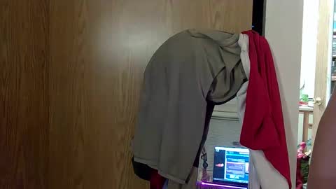 Strawberry Jane online show from December 2024 04:09:02 AM