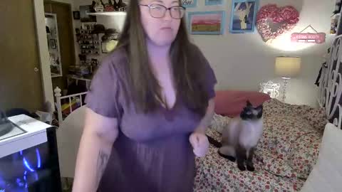 Strawberry Jane online show from February 2025 05:02:01 AM