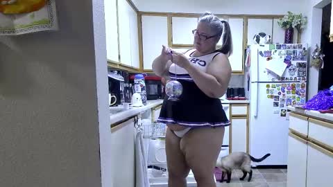 Strawberry Jane online show from September 2025 02:48:02 AM