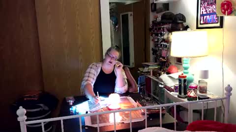 Snapshot of xxstrawberryjanexx chatting on June 2026 04:23:01 AM Strawberry Jane online show from June 2026 04:23:01 AM