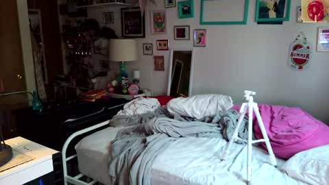 Snapshot of xxstrawberryjanexx chatting on July 2026 03:33:02 AM Strawberry Jane online show from July 2026 03:33:02 AM