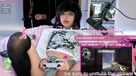 Muse n Poppy online show from January 2026 10:12:02 PM