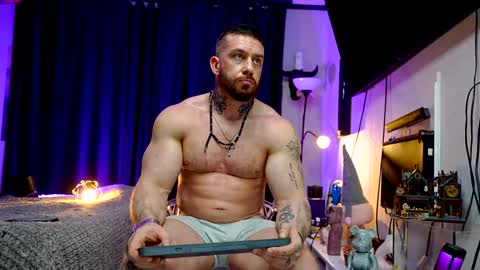     online show from February 2025 09:56:01 PM