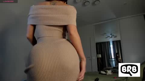 Snapshot of xxx_leila chatting on December 2024 09:35:02 AM xxx_leila online show from December 2024 09:35:02 AM