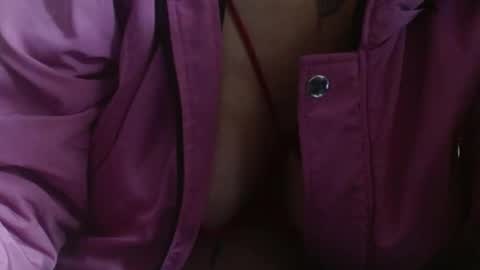   LILI  online show from January 2025 02:48:01 AM