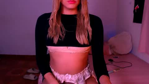 Chiara online show from January 2025 05:22:02 AM