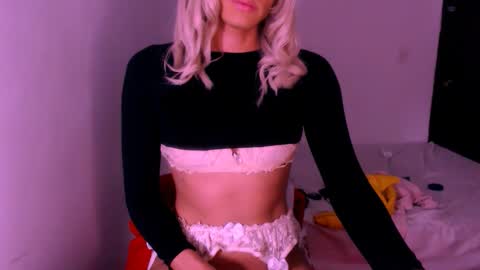 Chiara online show from November 2025 05:07:01 AM