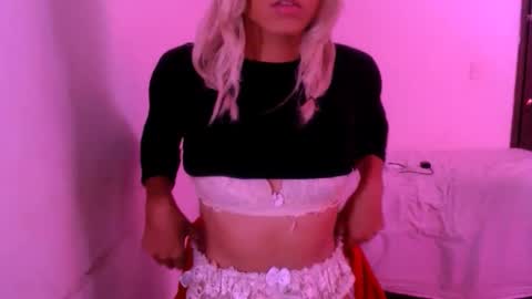 Chiara online show from April 2026 09:01:01 PM