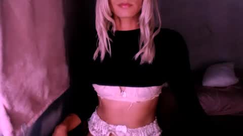 Snapshot of xxxanonymousloverxxx chatting on June 2026 04:59:01 AM Chiara online show from June 2026 04:59:01 AM