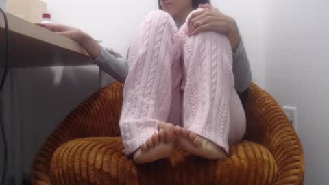 Snapshot of xxxbellalola chatting on December 2024 11:54:02 AM Lola online show from December 2024 11:54:02 AM