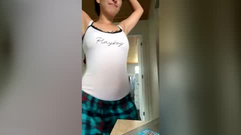 Snapshot of xxxbellalola chatting on June 2026 01:23:02 PM Lola online show from June 2026 01:23:02 PM