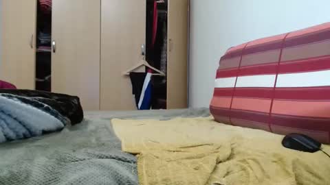 Ayanda online show from May 2026 06:59:01 PM