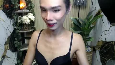 Your Princess Yums online show from December 2025 05:25:02 AM