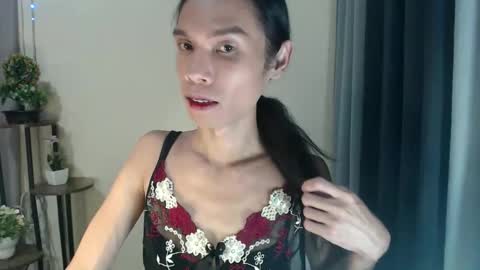 Snapshot of xxxfuckgirlyumsxxx chatting on May 2026 11:07:01 AM Your Princess Yums online show from May 2026 11:07:01 AM