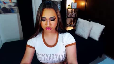 OLIVIA online show from December 2024 06:22:01 PM