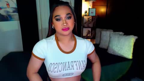 OLIVIA online show from December 2024 02:38:01 PM