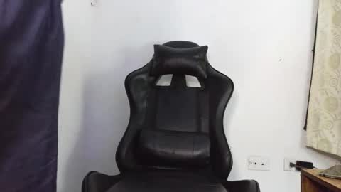 Kev online show from December 2025 08:17:01 PM