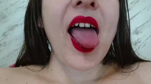 Lola online show from February 2025 09:00:02 AM