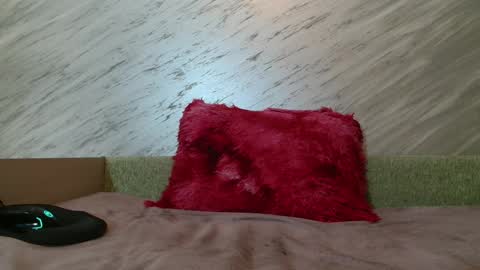 Lola online show from March 2025 05:31:02 AM