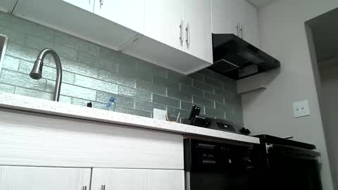 Snapshot of xxxlolalovexxx chatting on November 2025 02:10:01 AM Lola online show from November 2025 02:10:01 AM